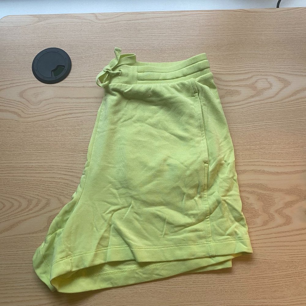 LOU & GREY SIGNATURE SOFT SHORTS